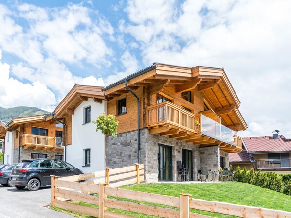 Extérieur maison de vacances [été]