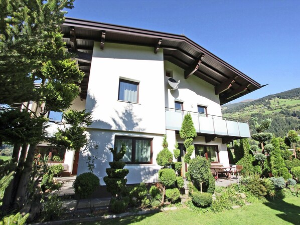 Holiday Home Exterior [summer]