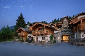 Außenseite Ferienhaus [Sommer]