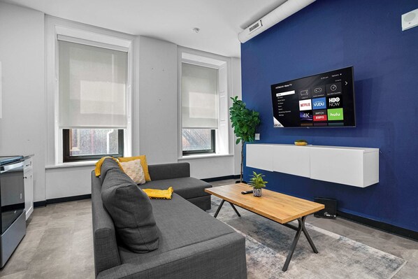 CozySuites | Stunning 1BR in Downtown Pitts. #7