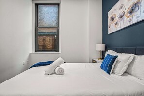 Bedroom - Queen Bed