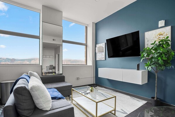 CozySuites | Modern 1BR in Downtown Pitts. #11