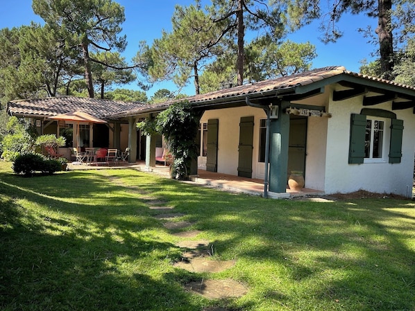 Extérieur