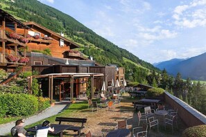Holiday Home Exterior [summer]