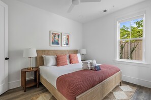 Carolina Carnation | Luxury Southern Escape