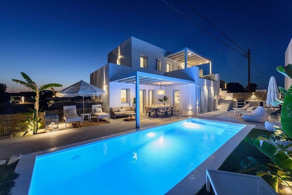 Pool area
