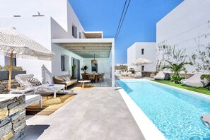 Pool area