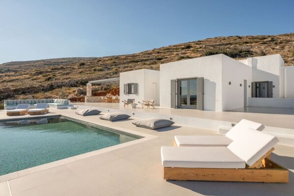 Pool area
