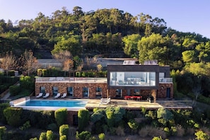 villa and swimming pool