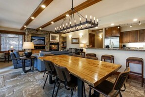 Dining area with fully equipped kitchen