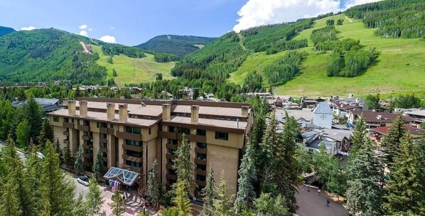 Vail Mountain Haus Exterior - Walk to Gondola One and Historic Vail Village