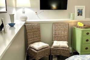 Hydrangea Room