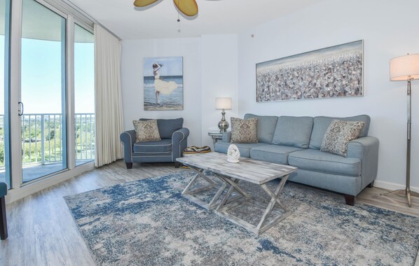 The Palms of Destin 2806 - Living Area