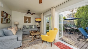 Casita 1 - Living room...