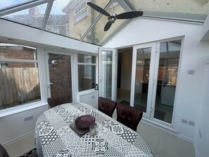 Living Room / Lounge