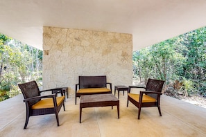 Terrace/patio