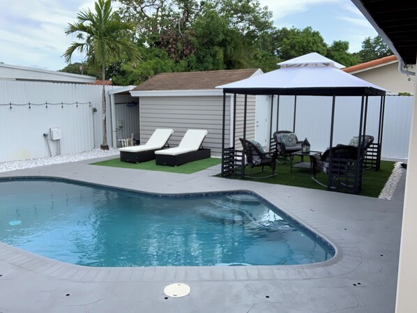 Lounge Chairs / Gazebo