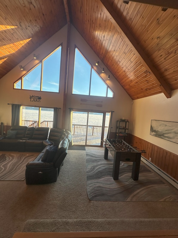 Living-Game Room