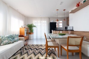 Living Room,Dining area