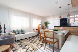 Living Room,TV and multimedia