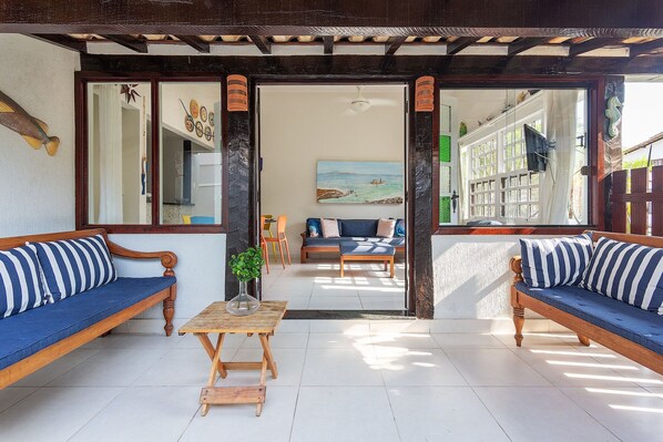 Seating area,Area and facilities,Balcony / Terrace