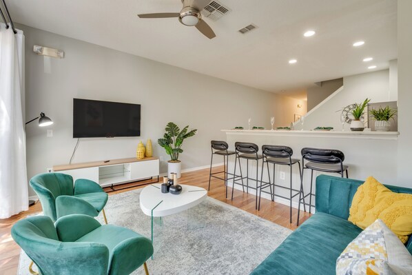 Kissimmee Vacation Rental | 3BR | 3BA | 5 Steps Required to Enter