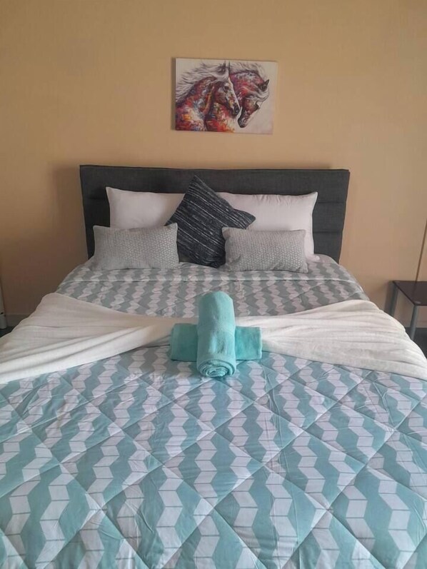 Queen Bed