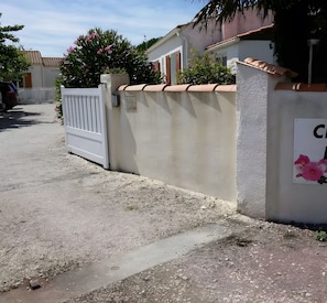 Enceinte de lâhĂ©bergement