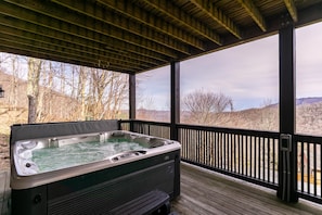 Bain à remous extérieur