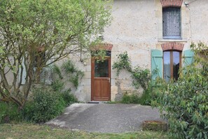 Holiday Home Exterior [summer]