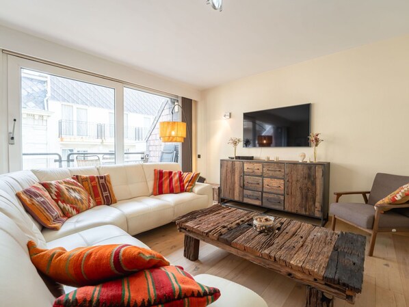 Möbel, Interior Design, Holz, Couch, Flooring, Wohnzimmer, Fussboden, Holzboden, Zimmer, Zuhause