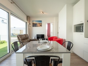 Interior Design, Möbel, Flooring, Fussboden, Wohnung, Decke, Stuhl, Küche & Esszimmer Tisch, Wohnzimmer