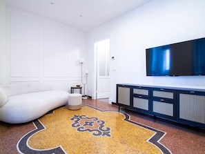 Wohngebiet, Wohnung, Zuhause, Menschliche Siedlung, Küsten Und Ozeanische Forms, Küste, Meer, Eigentumswohnung, Resort, Vorort