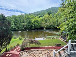 Beautiful Little River right in your back yard! Great for swimming, fishing or just listening to the river pass by.