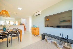 Living Room,Dining area