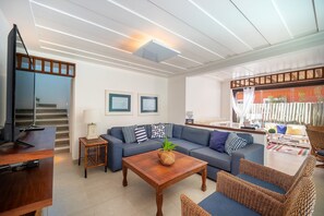 Living Room,Dining area,TV and multimedia