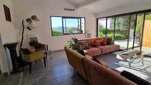 Salon de la villa