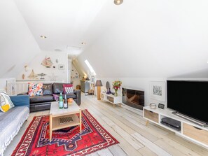Open plan living space | Valley Lodge 56, Gunnislake
