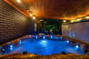 Outdoor Hot Tub