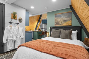 Queen bed with soft linens
