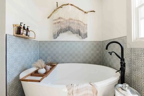 spa bathroom soaking tub