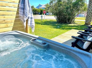 Epic hot tub!