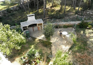Garden with fireplace