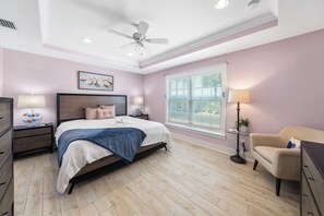 Lakeside Dream | King Master Bedroom | Pool & Lake View