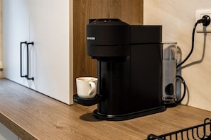 Kaffee und/oder Kaffeemaschine