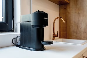 Kaffee und/oder Kaffeemaschine