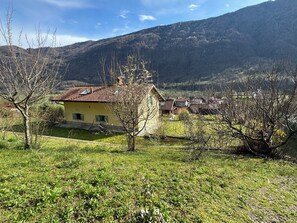 View from above to Hisa Betin