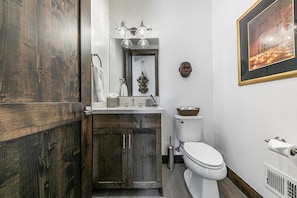 Powder room