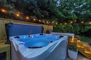 Hot tub bubbles and cold plunge chill - perfection either way.