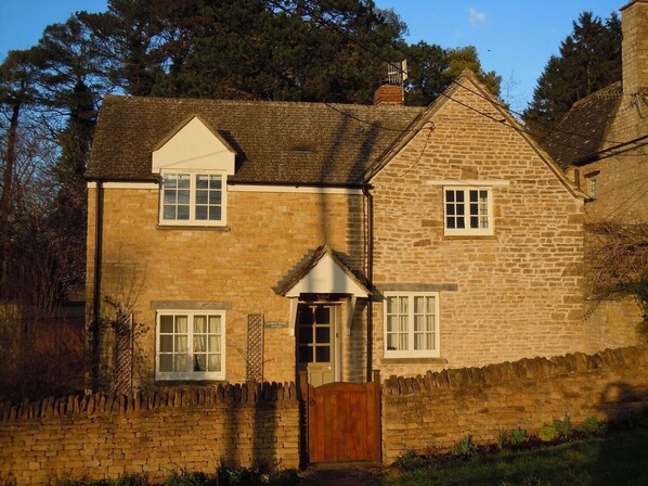 Grammar School Cottage
